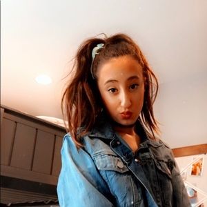 Meet your Posher, Olivia